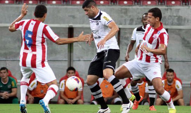 Jogando fora de casa, Ceará perde para o Náutico: 2 x 0