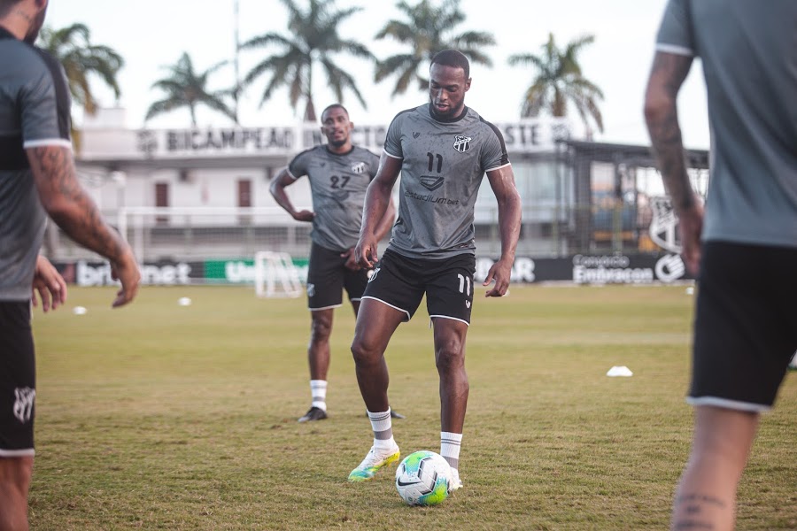 Em reta final de preparação, Ceará faz penúltimo treino antes do Clássico-Rei