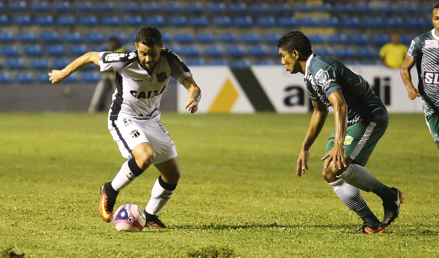 Andrigo marca, mas Ceará é derrotado pelo Floresta no Estádio Presidente Vargas