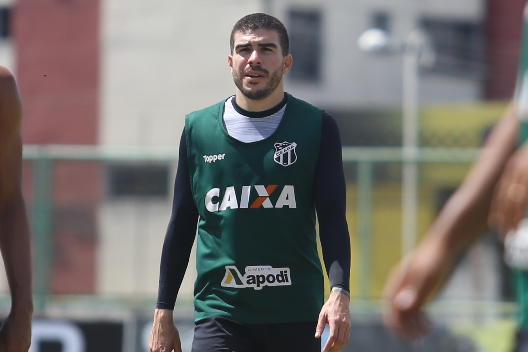 Recuperado de lesão, Richardson comemora retorno aos treinos no Vovozão