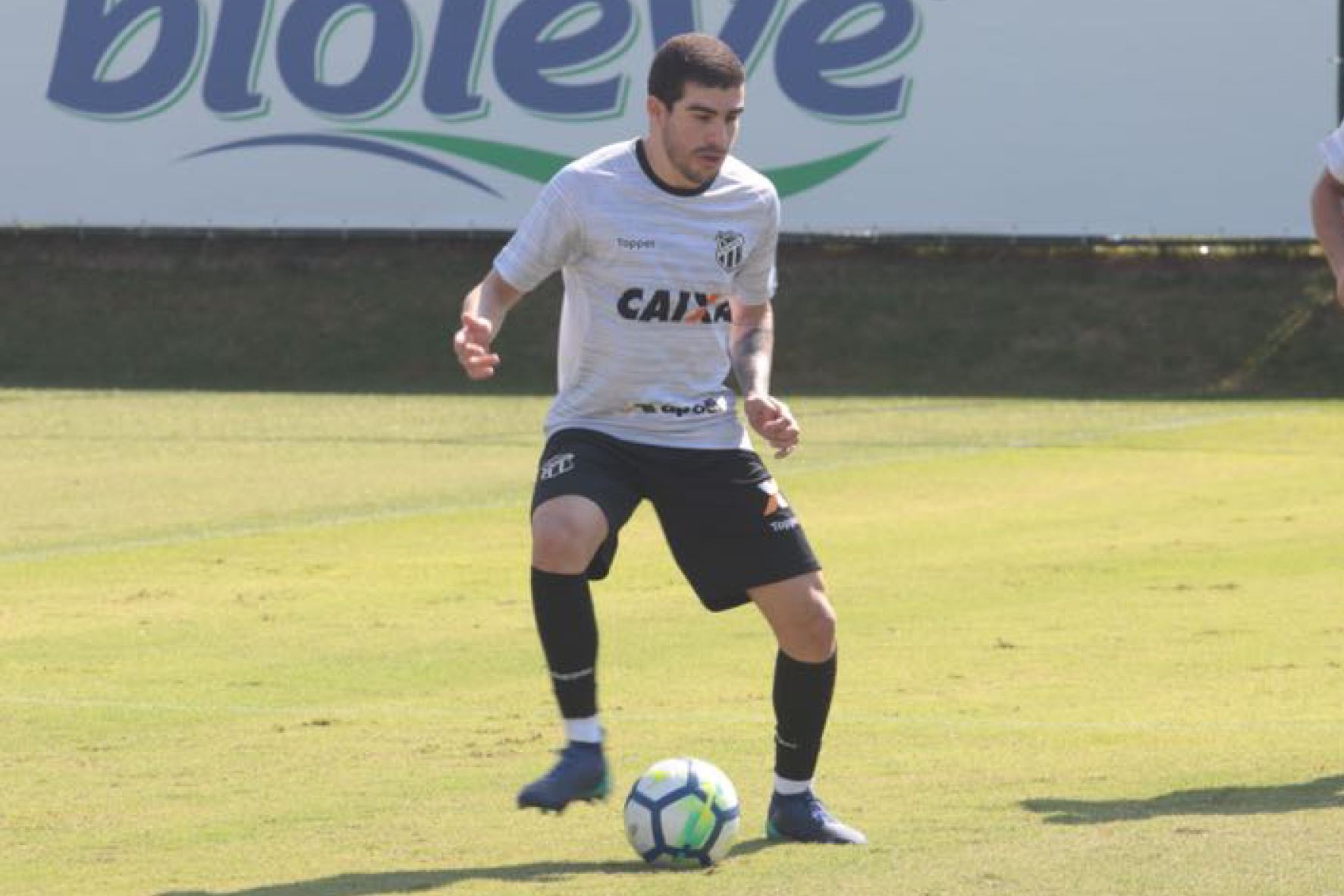 Já em São Paulo, Vozão finaliza preparação para o confronto diante do Corinthians