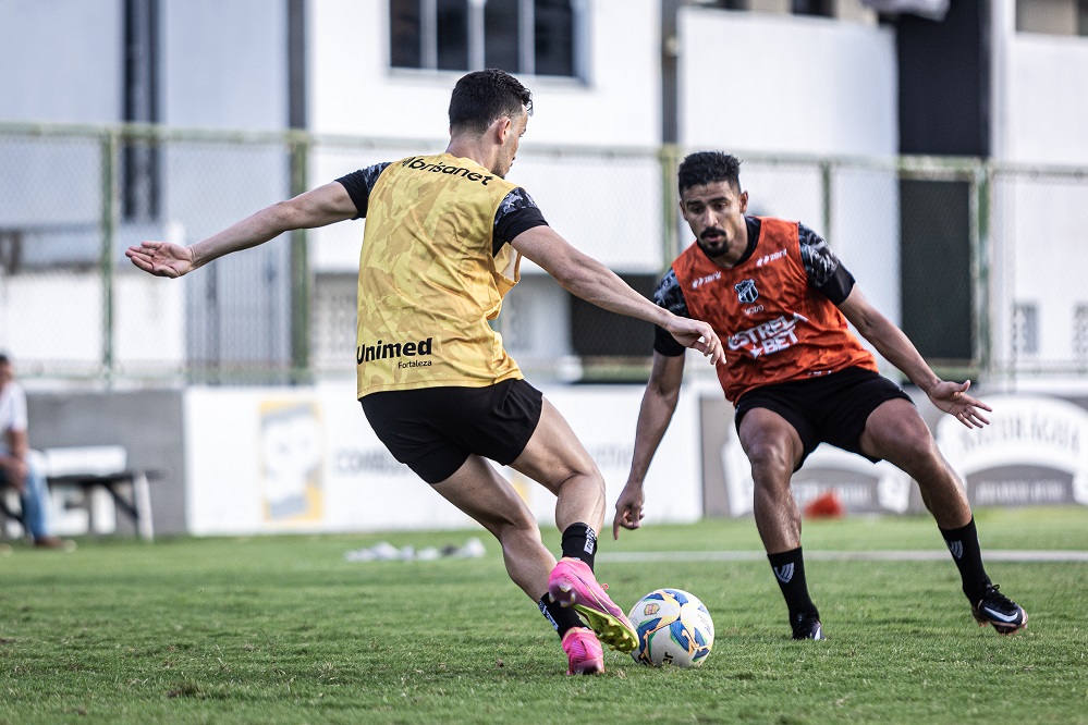 Vozão tem treino tático e coletivo de olho no Ferroviário