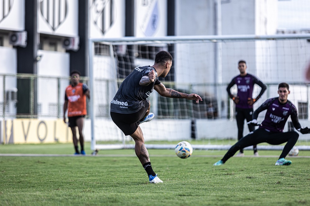 Ceará faz primeiro treino para a decisão do estadual