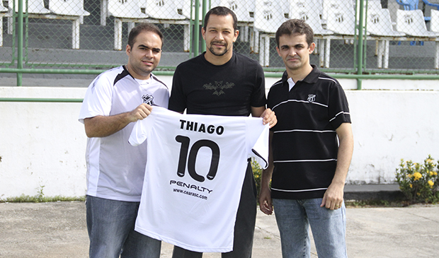 Alvinegro, mesatenista Thiago Monteiro visitou as instalações do Ceará
