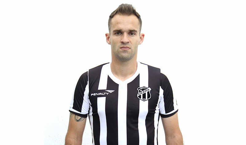Zagueiro Thiago Carvalho chega para reforçar o Vozão