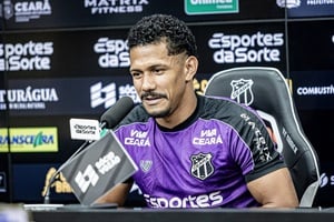 Sobral cita igualdade de condições no Clássico-Rei e projeta: “Vai vencer quem transpirar e se entregar mais em campo”