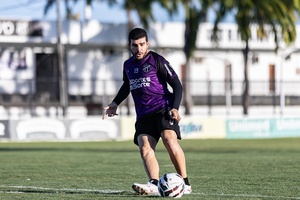 Ceará fecha preparação para duelo diante do Athletic/MG com treino apronto em Porangabuçu