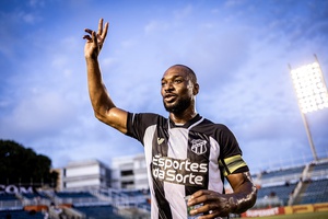 Depois de dois anos e quatro meses, Luiz Otávio é titular em um jogo oficial do Time do Povo