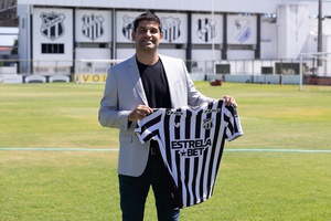 Lucas Drubscky desembarca na capital cearense e conhece as instalações do CT de Porangabuçu