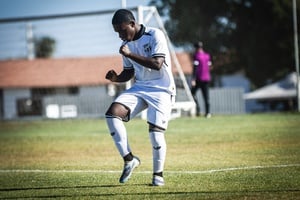 Sub-14: Ceará goleia Tiradentes por 8 a 0 e avança à semifinal da Liga Ceará