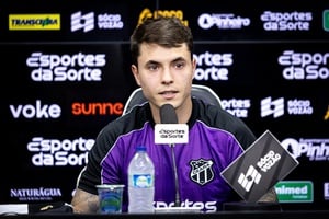 Zanocelo desabafa em coletiva e explica decisão de continuar no Ceará: "É um privilégio estar aqui"