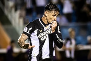 Camp. Cearense: Com gol de Vina, elenco profissional estreia com vitória por 1 a 0 diante do Maranguape