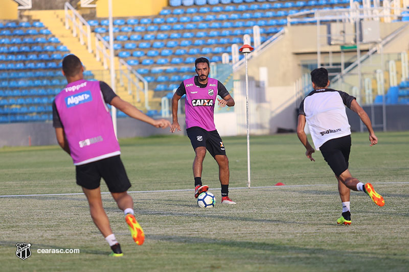 Ceará finaliza preparação para enfrentar o Atlético/PR com treino fechado no PV