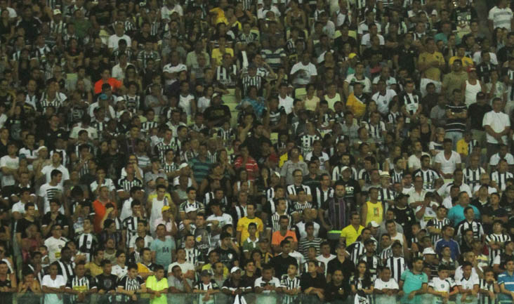 Venda de ingressos para Ceará x Santa Cruz será no Castelão e nas lojas