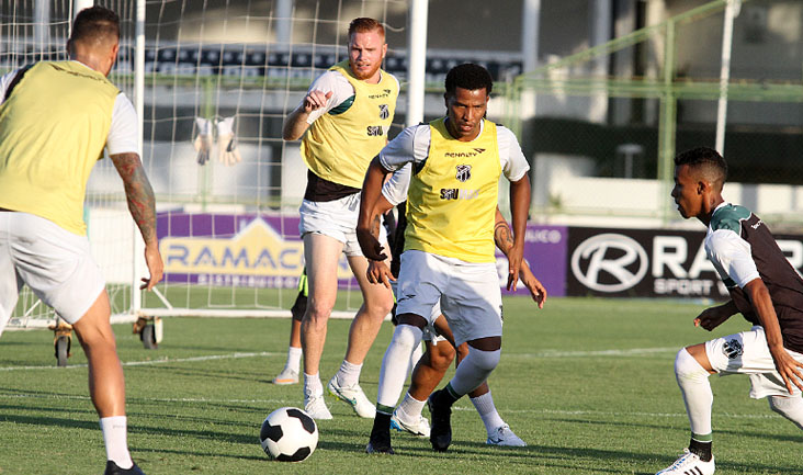 Elenco alvinegro concluiu preparação para jogo de amanhã