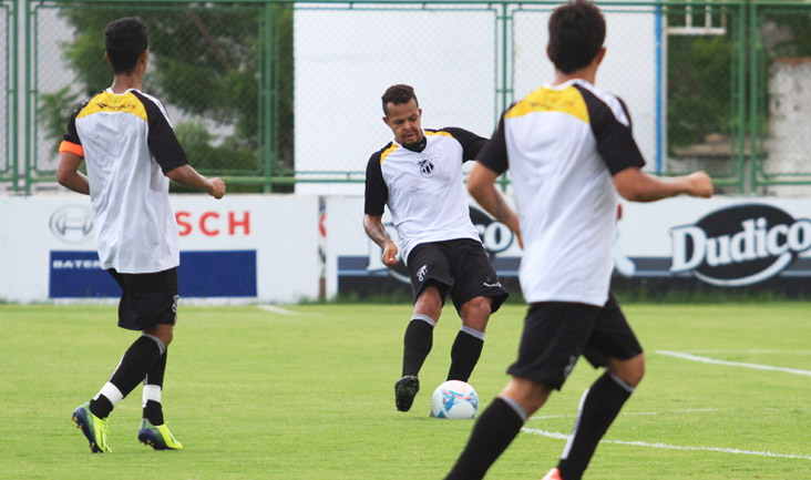 Sérgio Soares comandou treino tático e encerrou a preparação para a Semi