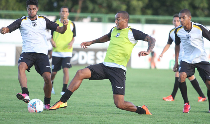 Sob o comando de Dimas Filgueiras, elenco trabalhou nesta tarde