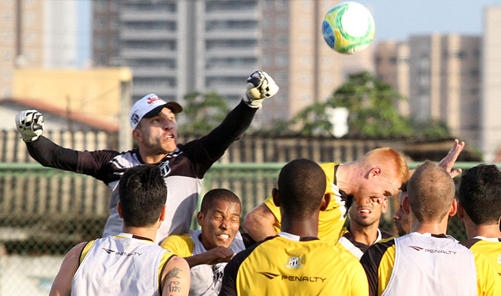 Ceará treinou nesta manhã, no estádio Vovozão