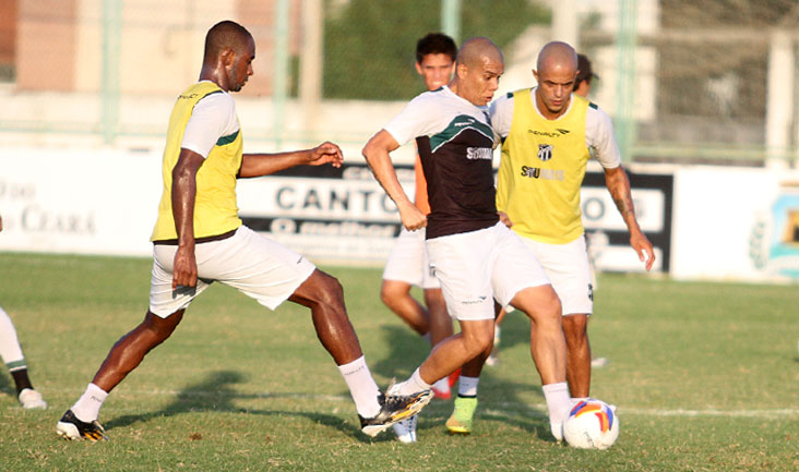 Alvinegros voltaram aos trabalhos neste domingo