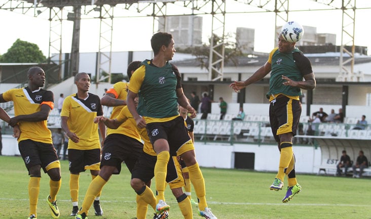 Ceará realiza último treino, antes de encarar a Chapecoense/SC