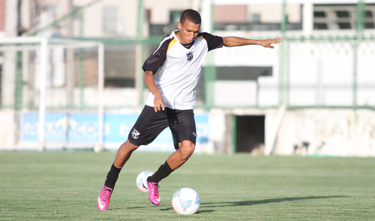 Atletas iniciaram a preparação para o jogo contra o Guarany (S)