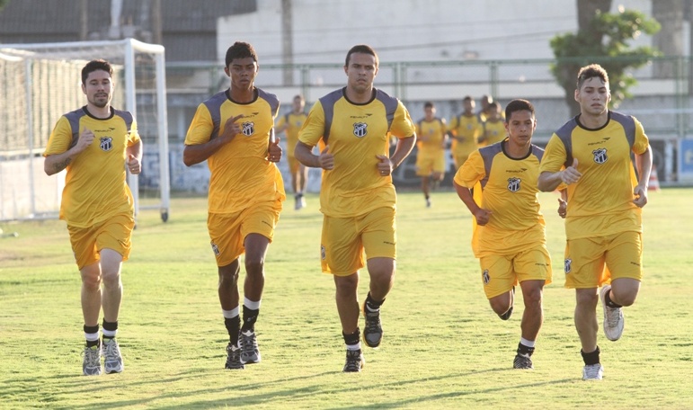 Elenco alvinegro se reapresentou nesta tarde