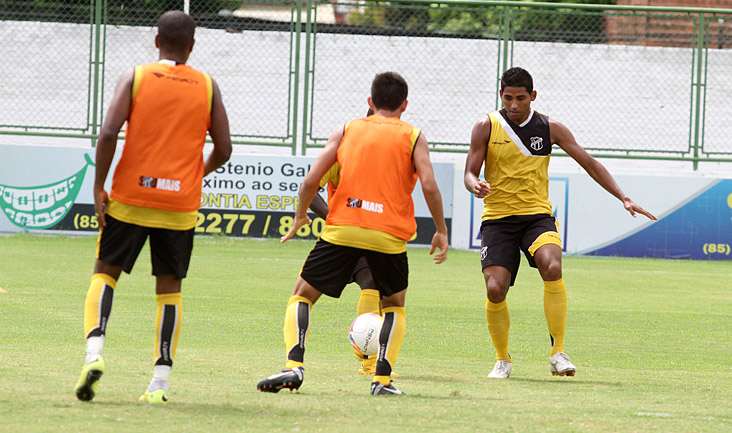 Alvinegros encerraram preparativos para o Clássico-Rei