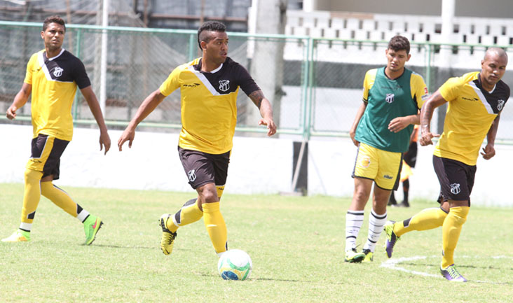 Em jogo-treino diante do Maguary, Vozão joga bem e goleia