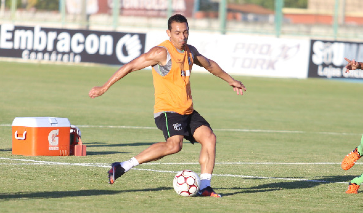 Terça-feira foi de treino em dois períodos em Carlos de Alencar Pinto