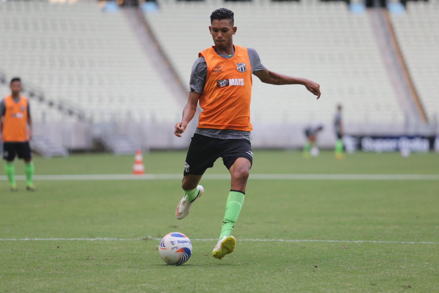 Grupo alvinegro realizou treino na Arena Castelão