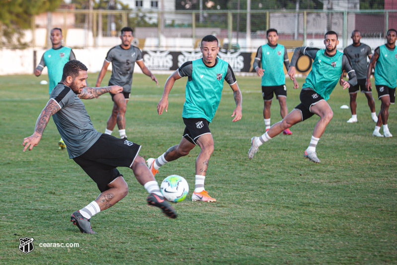 Após partida diante do Santos, atletas e comissão técnica entram em recesso