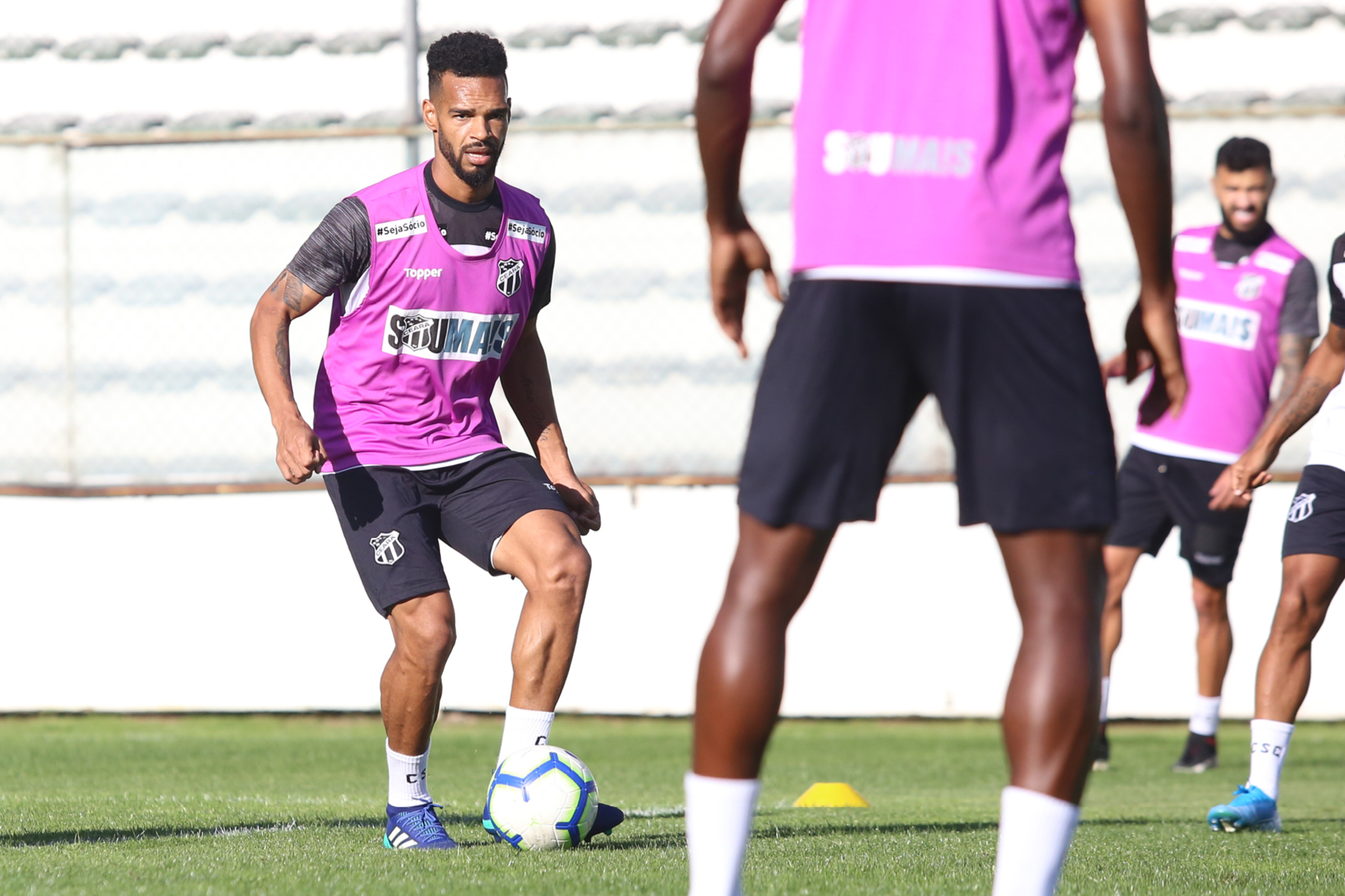 Já em Caxias do Sul, elenco do Ceará encerra preparação para partida contra o Grêmio