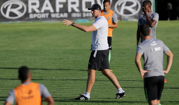 Em Porangabuçu, elenco alvinegro participa de treino técnico-tático