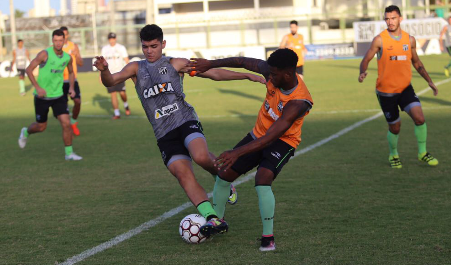 Ceará treina em Porangabuçu com portões abertos à torcida