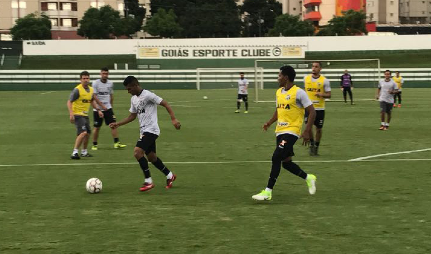 Elenco alvinegro encerra preparação com treino no CT da Serrinha