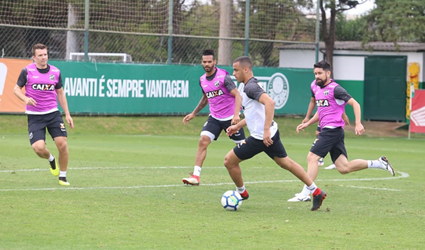 SPFCxCSC: Na manhã deste sábado, 25/08, Lisca comandou treino apronto no CT do Palmeiras