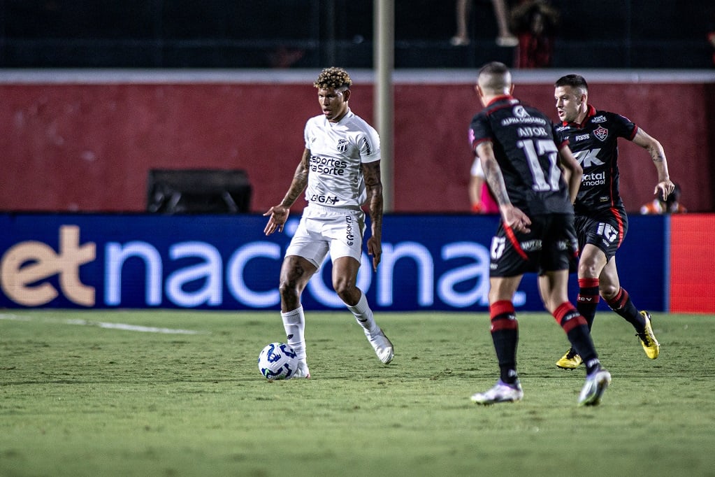 Série A: Em jogo de entrega até o último lance, Ceará é superado pelo Vitória fora de casa