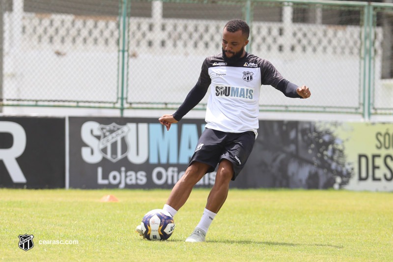 Samuel Xavier fala sobre estreia na Série A: "Precisamos de atenção para sair com a vitória"
