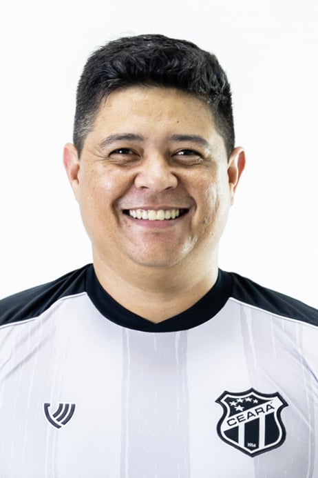 Saiba mais sobre: Rainier Alves  